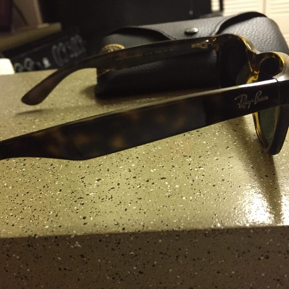 Raybans polarized - Picture 2 of 4